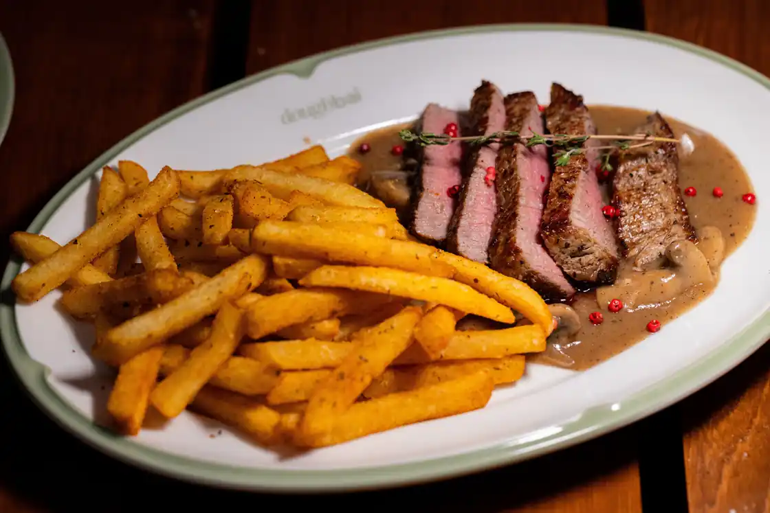 Steaks With Roquefort Sauce