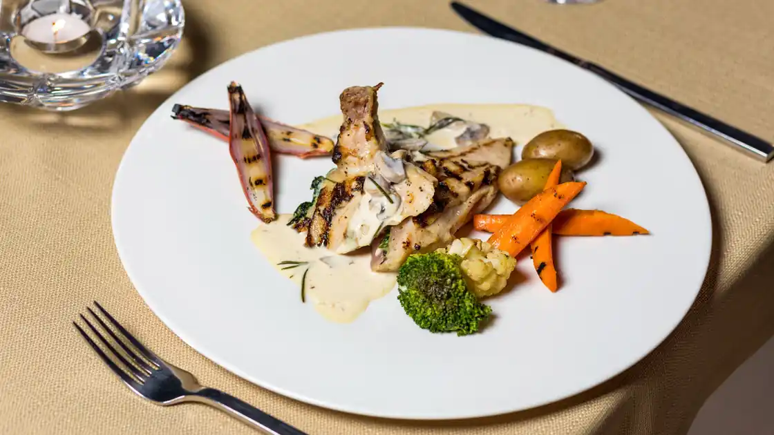 Swordfish Steaks with Arugula and Basil Sauce